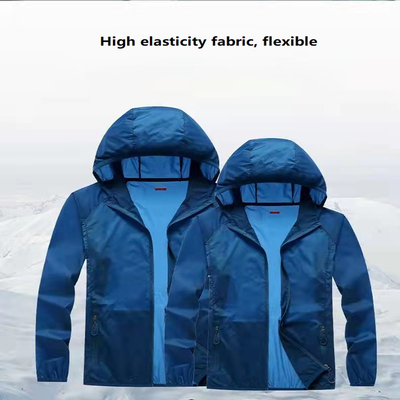 Ropa ultravioleta de lujo de la protección de Eco de la cremallera de la sudadera con capucha el 4% Spandex Upf 50 de las mujeres respirables de nylon de la Sun-prueba del 96%