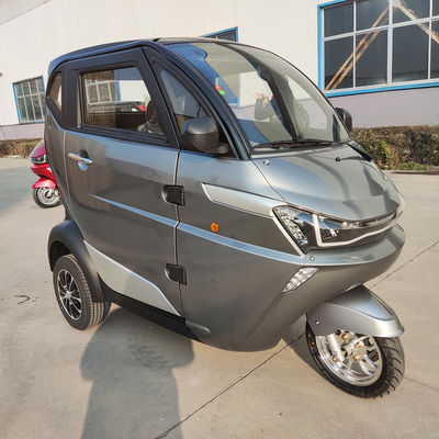 Pasajero cerrado del cuerpo de los triciclos eléctricos inteligentes del cargador para los adultos